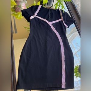 Black Stretchy Fitted Dress / Vestido Negro Pegado al Cuerpo talla Mediana